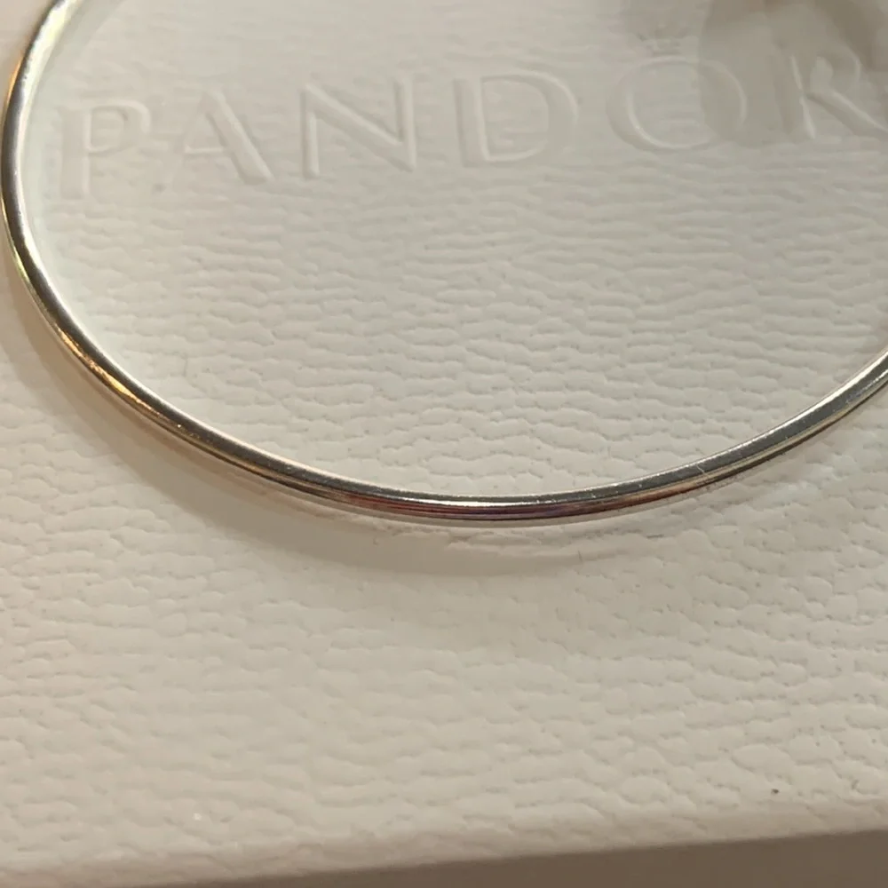 RETIRED Essence Bangle